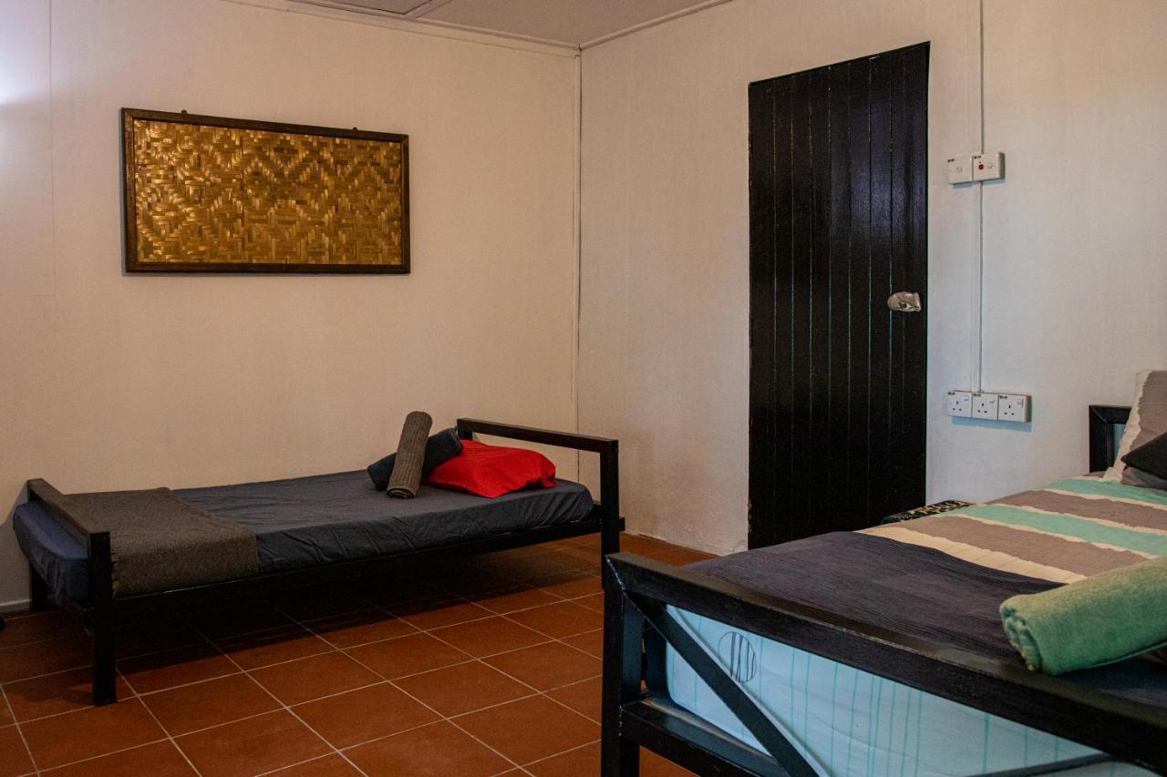 Tioman Cabana Bed & Breakfast Kampong Ayer Batang Екстер'єр фото